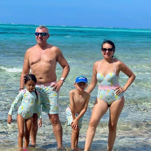 Family Matching Surfboard Print Swimwear Set  – Ride the Waves Together in Style!