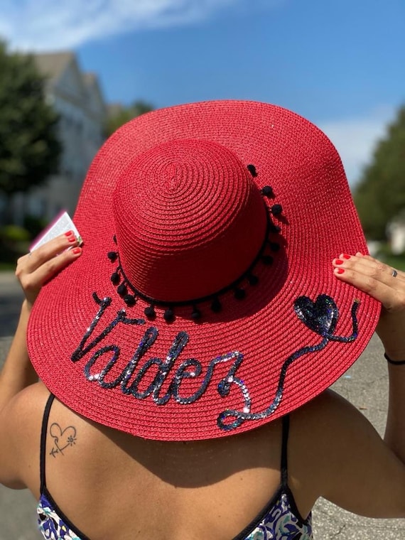 Red floppy hotsell beach hat