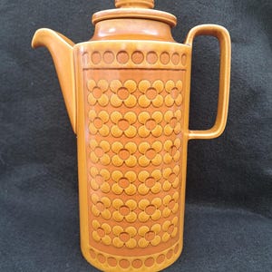 Vintage Hornsea Saffron Coffee pot. John Clappison 1978 vintage coffee pot. ceramic lid. iconic Hornsea