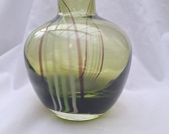 Wazon w paski Spinningdale firmy Caithness Glass. Chris Orr. Paul Ysart. Zielone szkło. Szkockie szkło. vintage