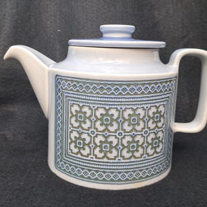 Vintage Hornsea Tapestry tekanna och lock. Sarah Vardy 1970-talet. Vintage keramik