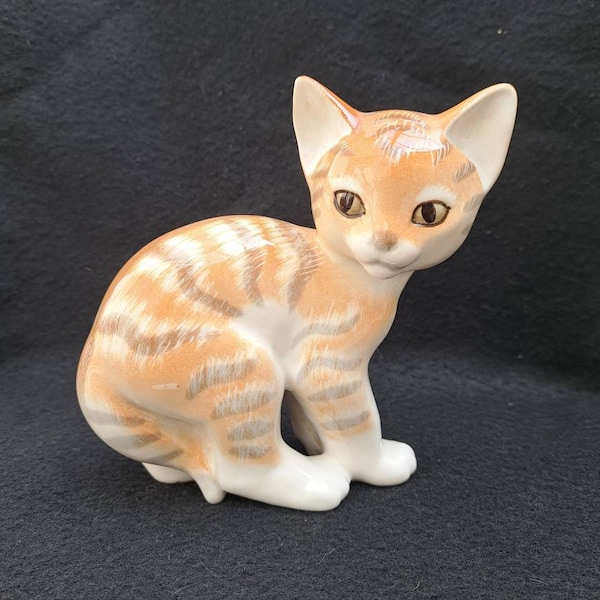 vintage Lomonosov porcelain red tabby cat figurine. . Russian vintage. 1970s 1980s mid century. delicate porcelain ornament