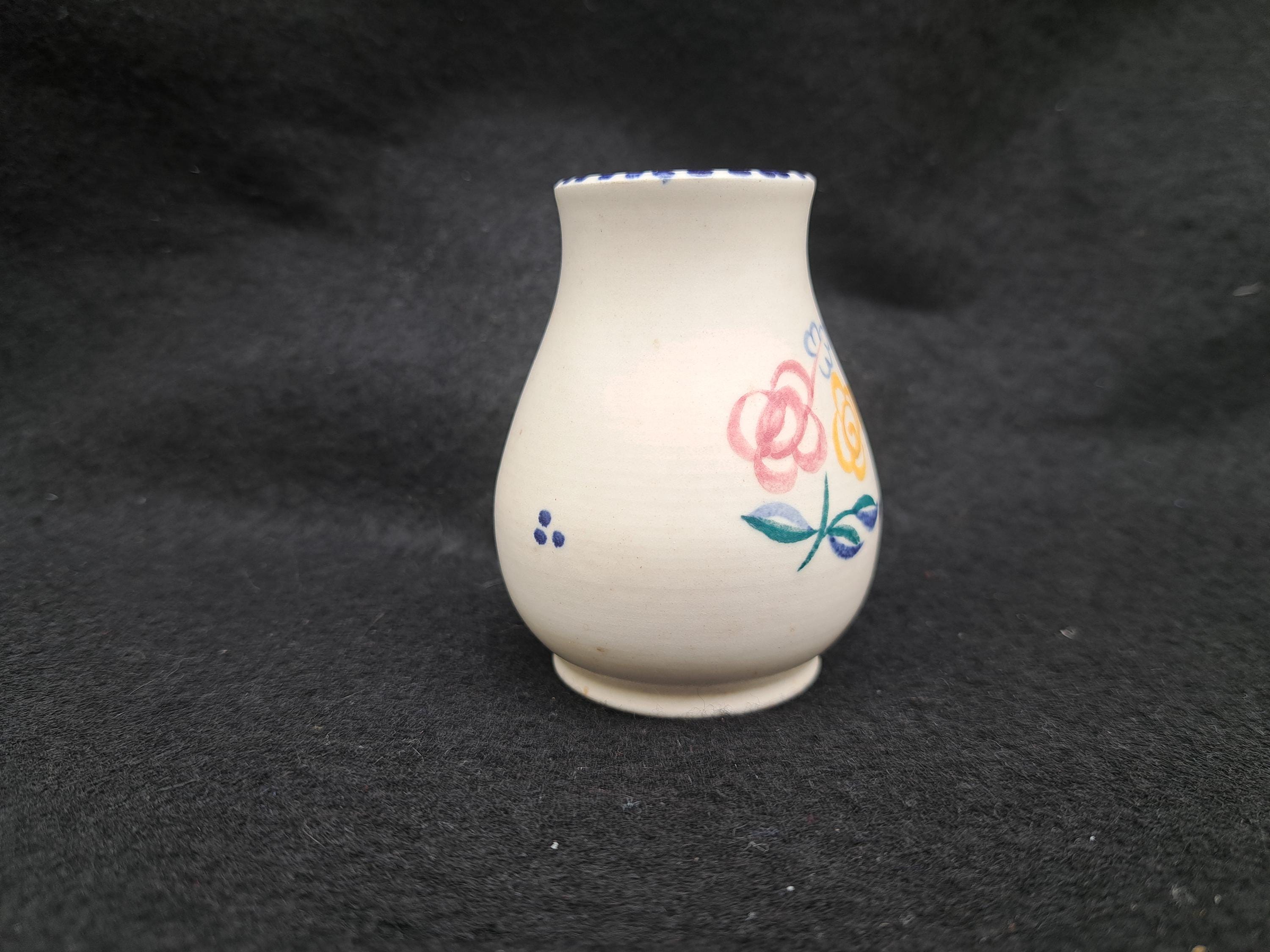 Vintage Poole Pottery Vase. Traditional Ware Pattern 332 1952