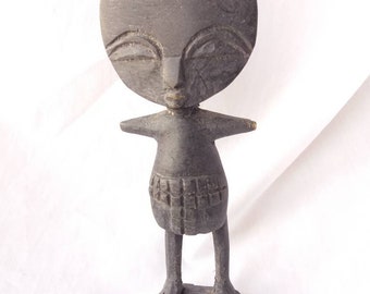 Akan Akua'ba doll. Ghana Ashanti Asante fertility doll. African tribal art. wooden carving. African vintage.