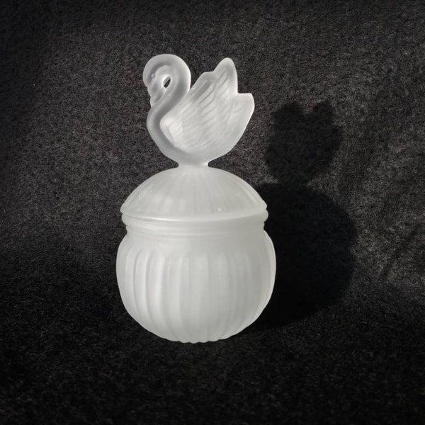 Vintage Swan frosted glass trinket dish with lid. art Deco style. pressed glass. swan finial. lidded pot.