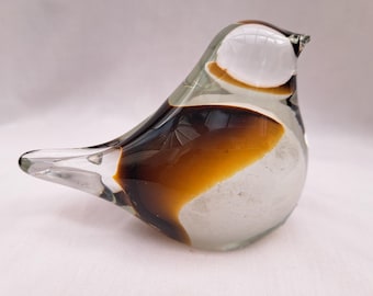 ビンテージガラスの鳥のペーパーウェイト。茶色とクリーム色のガラスで覆われています。手作り。
