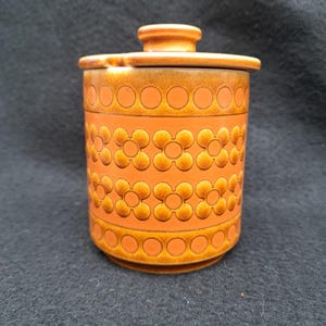 Vintage Hornsea SAFFRON preserve jar with original lid. John Clappison. Dated 1976.