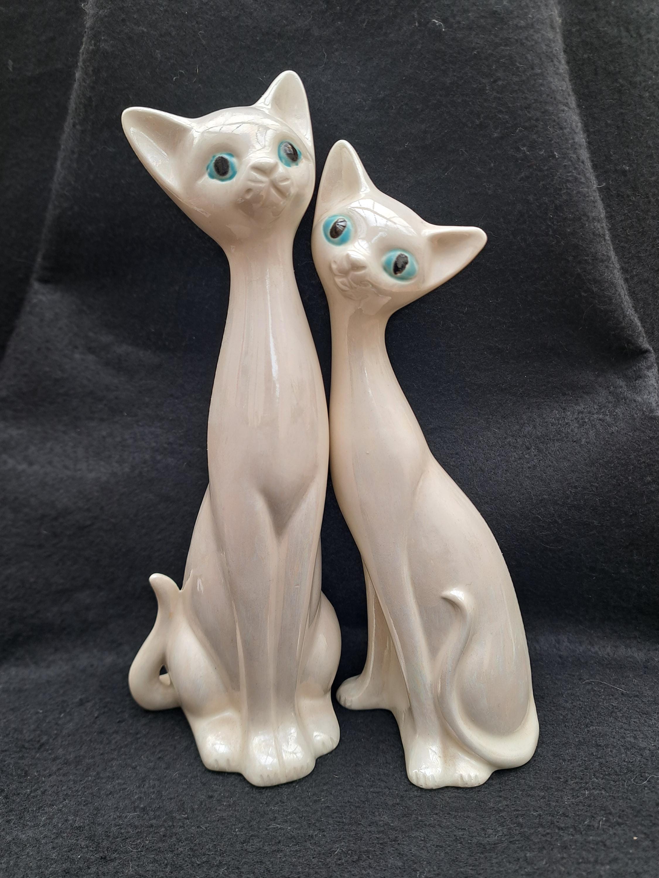 * vintage cat ୨୧ * 碧い瞳の シャム猫さん Vintage Japanese Long Neck Ceramic Cats. Suamese Cats. Blue Eyes