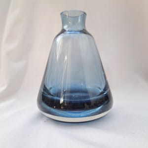 Caithness Glass conical Braemore vase pattern 4085 in loch (blue) colour. Colin Terris 1975. heavy base posy vase.