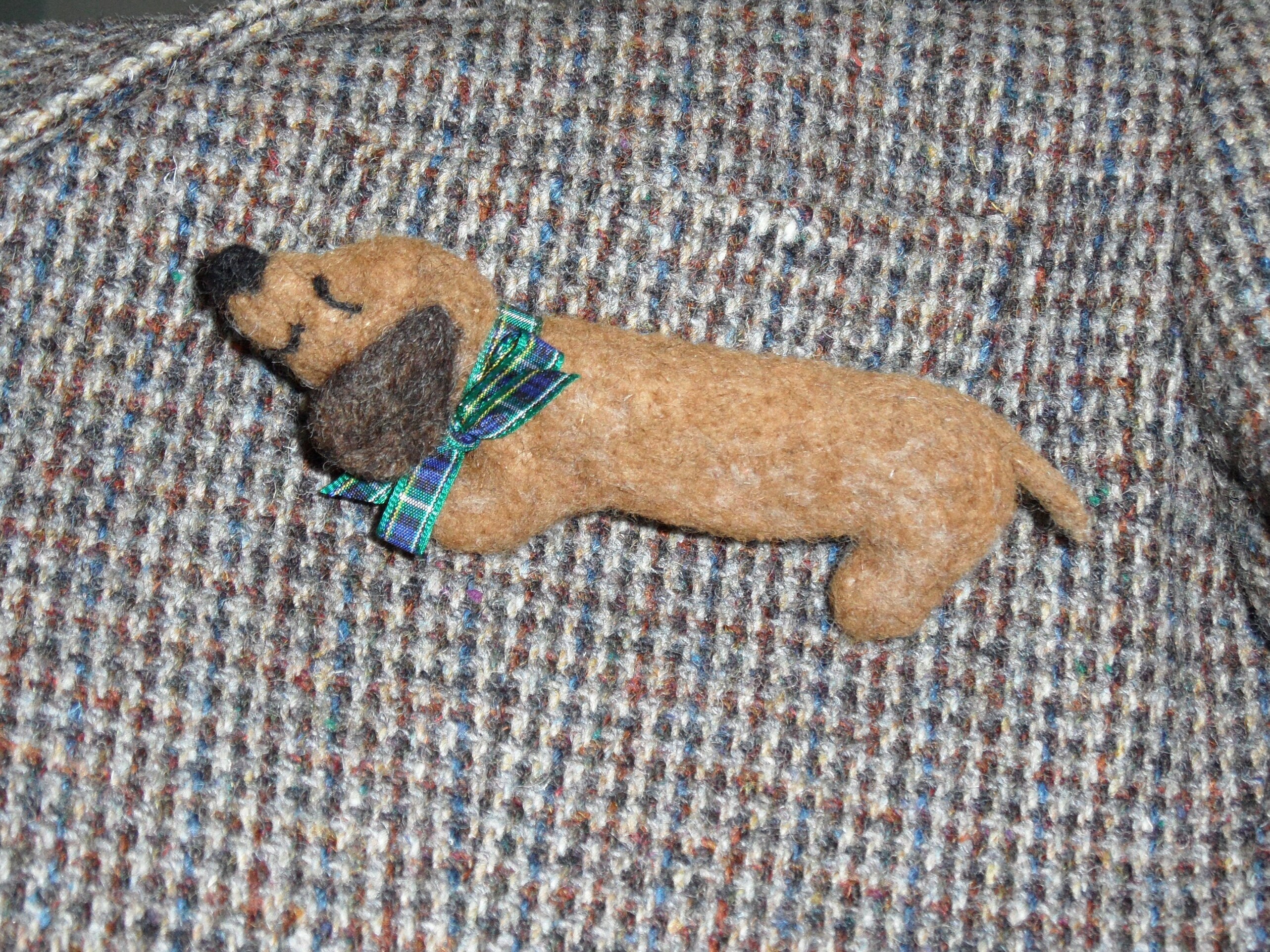 Needle Felted Dachshund Brooch/ Handmade Jewellery/ Felted Etsy