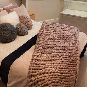 Chunky Knit Acrylic Blankets, Hand Made to Order, Various Colours Giant Knit Throw, 100% Vegan image 8