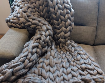 Dark grey Chunky Knit Acrylic Blanket, Ready to Ship Hand Made Giant Knit Throw, 100% Vegan