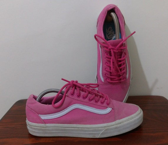 vans pink shoes men