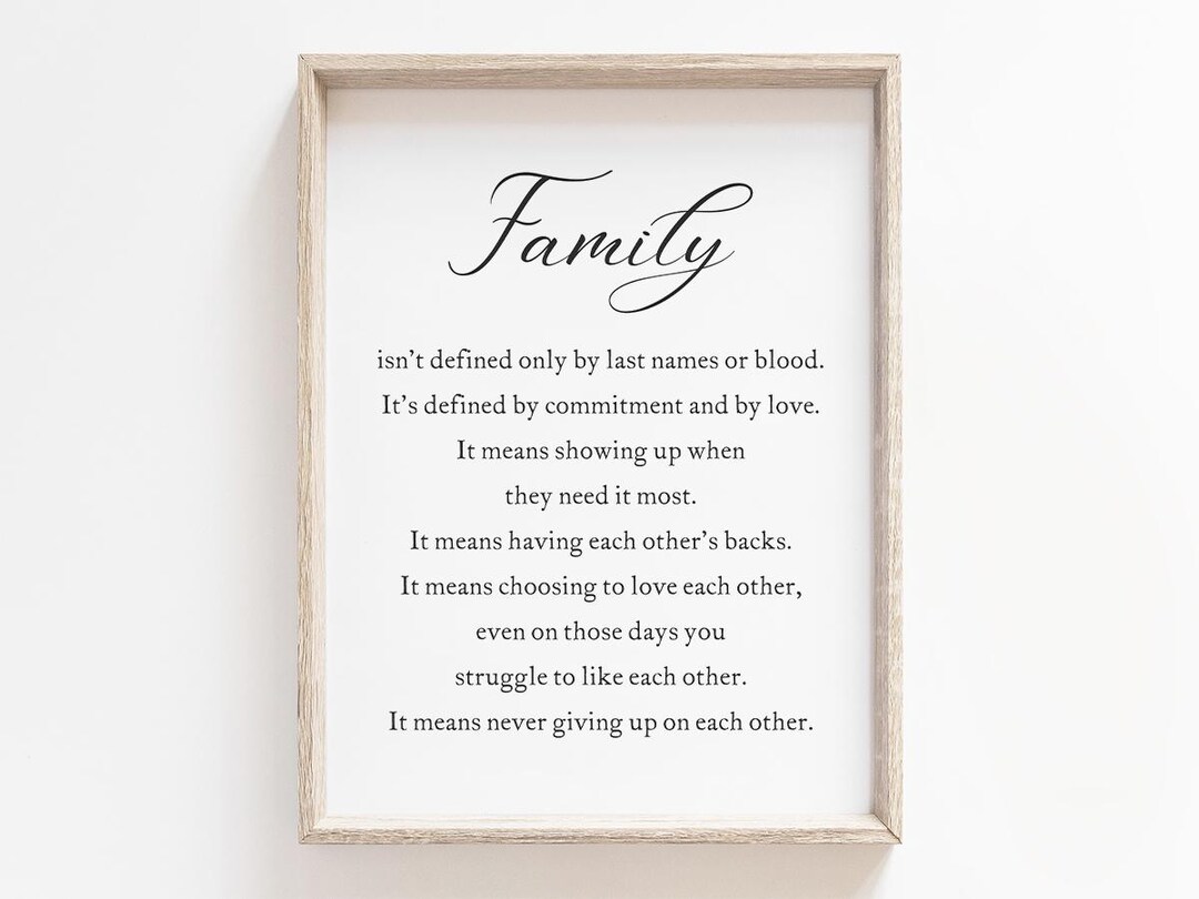 Targa In Legno Family Isn't Defined Only By Last Names, Rustica, 45x30 Cm, Con Cornice, Artigianale USA