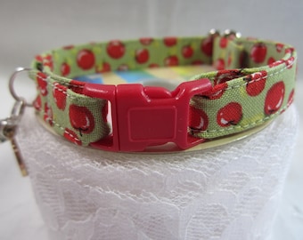 Country Apples ( green) soft cat collar