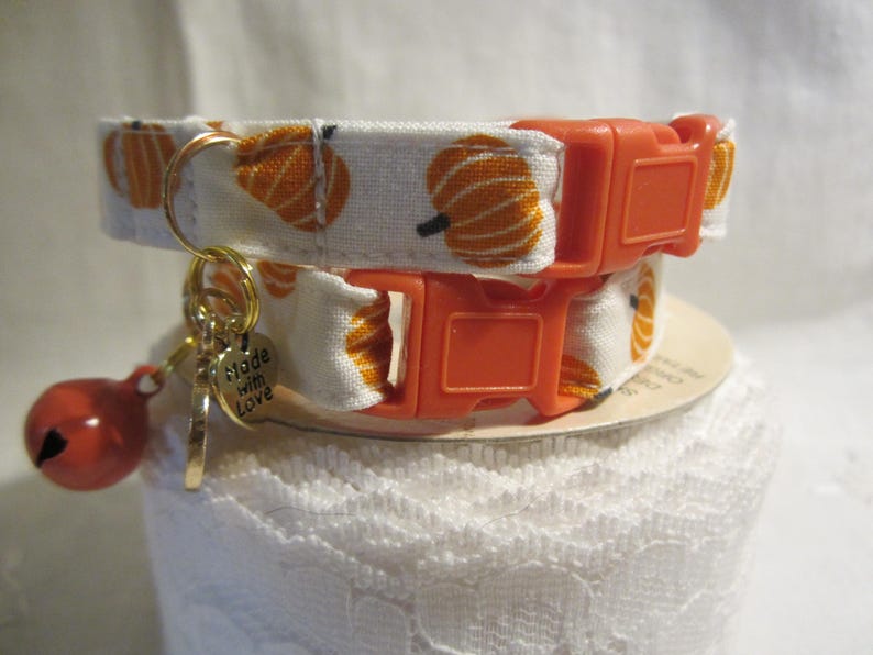 Tossed Pumpkins Cat Collar, Breakaway Buckle, Autumn Halloween Collar image 7