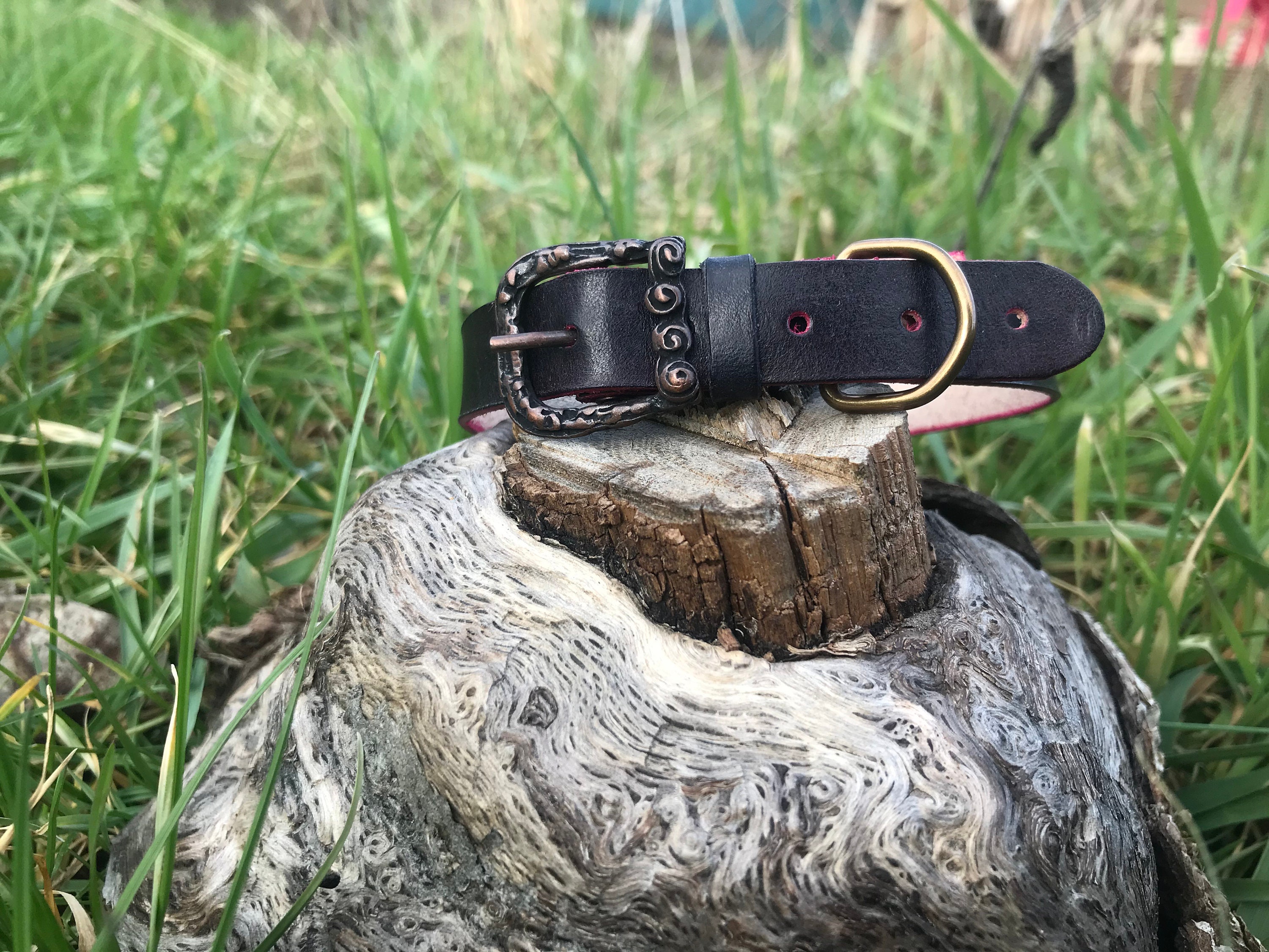 Collier en Cuir Pour Chat ou Chaton Personnalisable Futhark, Runes, Viking, Vieux Norrois.