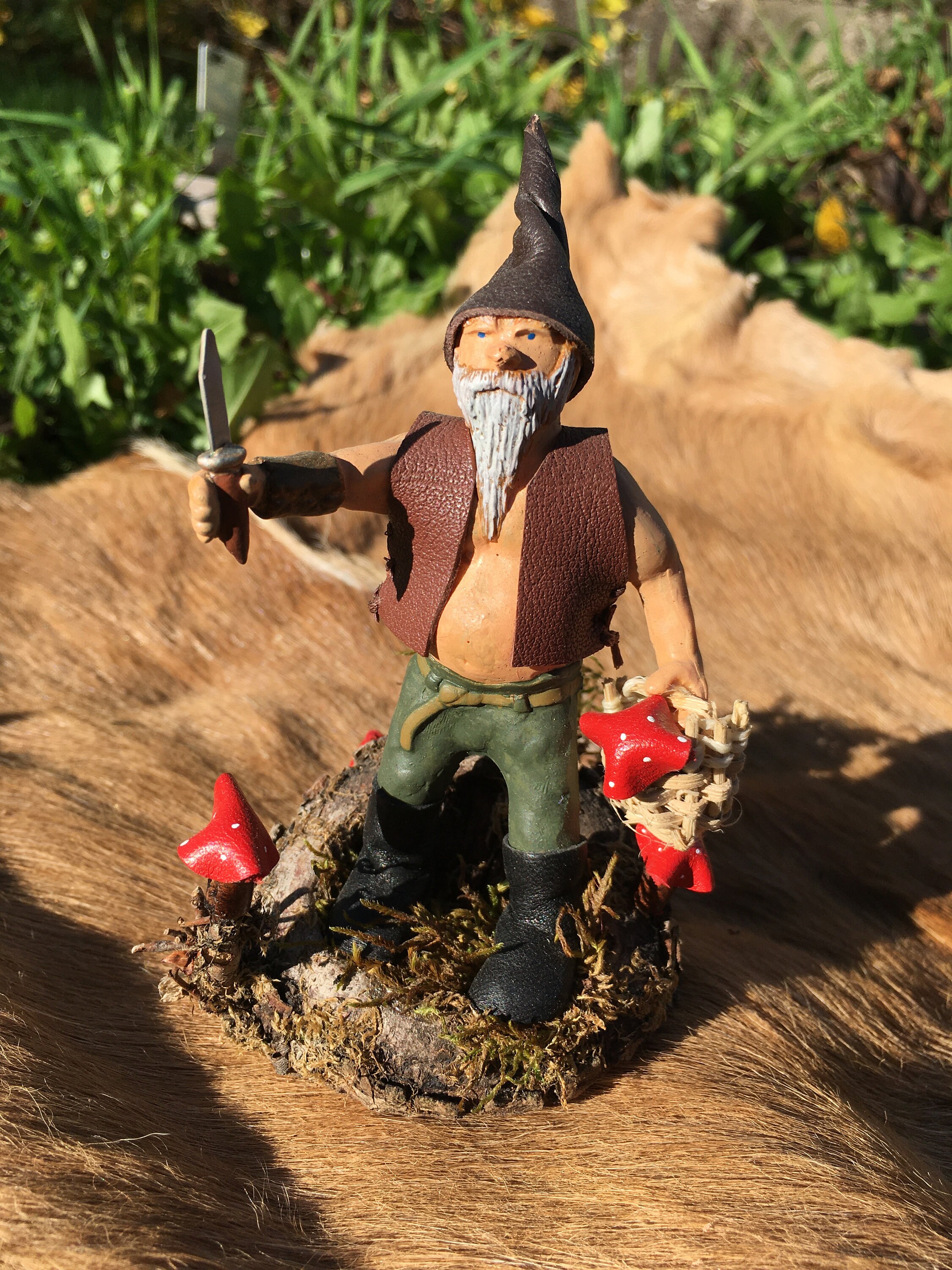 Gnome Féérique, Lutin, Statue Imaginaire, Viking, Champignon, Couteau, Nisse, Tomte, Farfadet, Gnom,