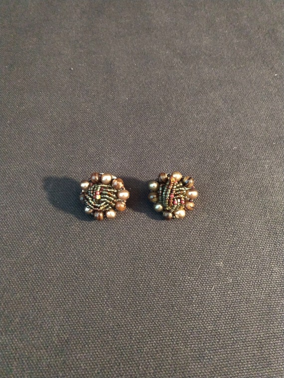 Mid Century earrings, brown, beaded, clip-ons, ne… - image 5