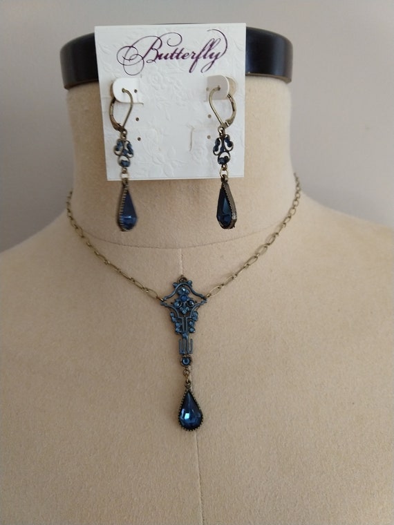 Vintage necklace and earrings set blue crystal te… - image 3