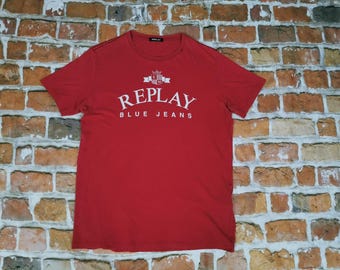 Camiseta vintage de verano Replay Blue Jeans 1981, rojo fuego, estilo casual italiano.