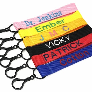 Llavero de pulsera con llavero y cierre personalizado monograma personalizado