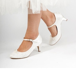BNWB Satin and Lace Vintage Inspired Court Shoes UK 8/ EU 41