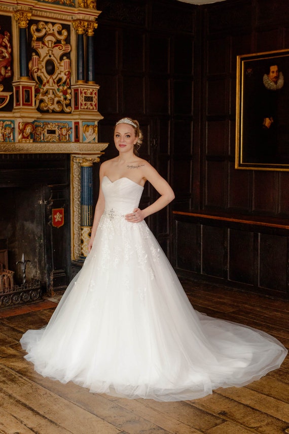 Ivory dress size 20 2025