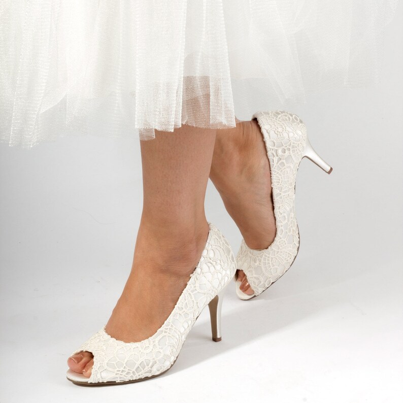 ivory lace kitten heels