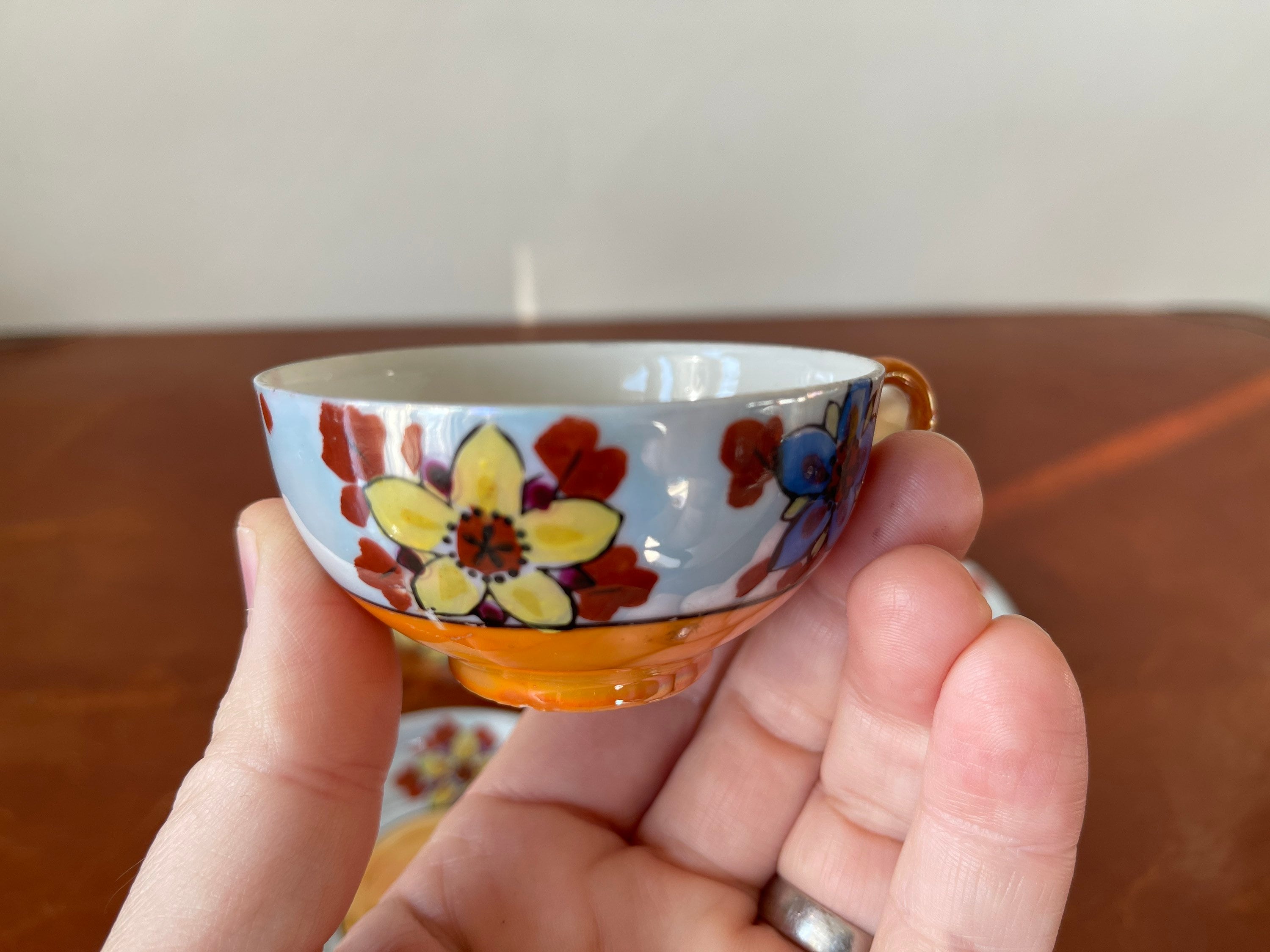 Vintage Japanese Porcelain Lusterware Tea Cups 6 Piece Vintage Japanese Porcelain Lusterware Tea Cups 6 Piece
