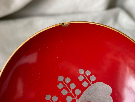 Red Lacquer Bowl With Gold Floral Design - Ca 1930 Red Lacquer Bowl With Gold Floral Design - Ca 1930