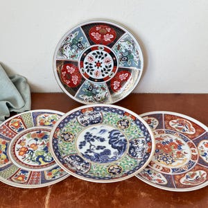 Japanese Imari Dessert Canapé Plates Set of 4 Imari Porcelain Plates Phoenix Rickshaw and Chrysanthemum Pattern made in Japan PC4126