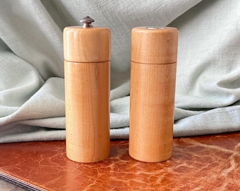 Peugeot Pepper Mill and Salt Shaker Wooden Pepper Grinder and Salt Shaker French Chef Set in Solid Maple made in France SI2301