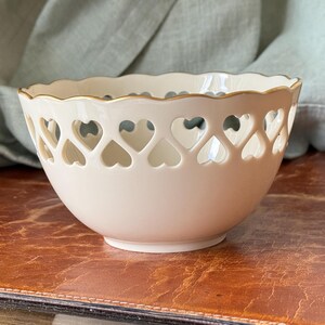 Lenox Hearts Collection 5-5/8” Bowl Lenox Cream Bone China with Pierced Double Heart Border Embossed Flower Interior and Gold Trim PC4215