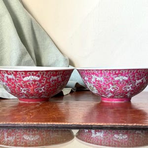 Vintage Chinese Mun Shou Serving Bowls Set of 2 Rose Medallion Porcelain Bowls Chinese Longevity Pattern Bowl Larger Size PC4373