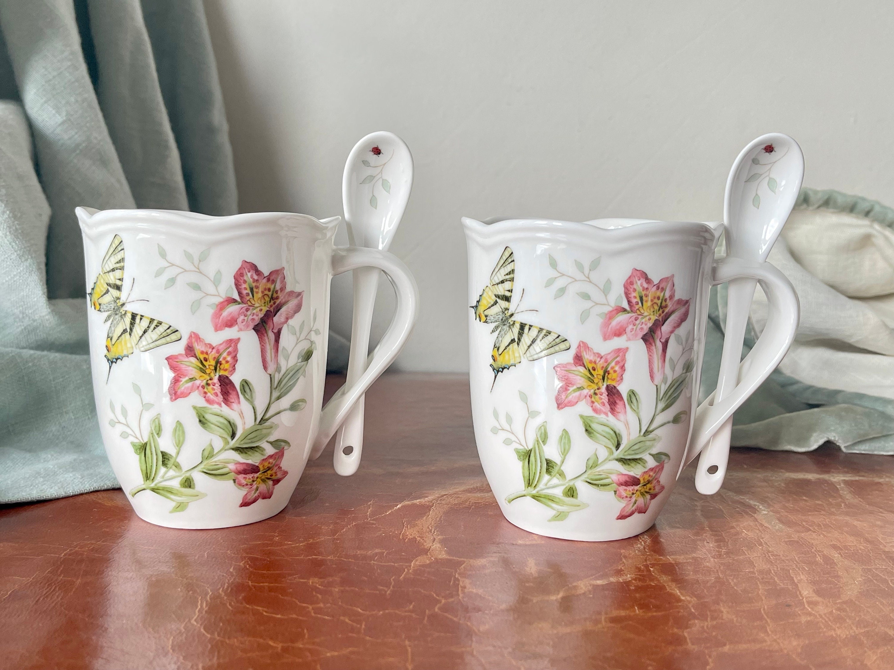 Lenox Butterfly Meadow Cocoa Mugs Set of 2 Bone China Mugs