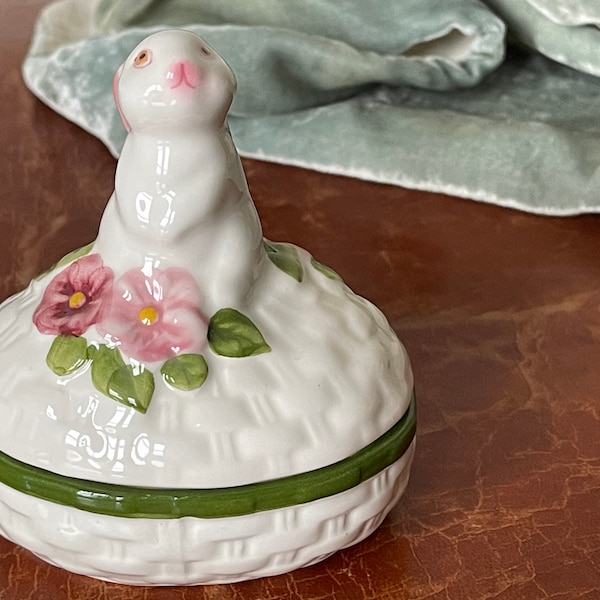 Vintage Avon Rabbit Trinket Box Hand Painted  Made in Brazil Basket Weave Egg Shaped Box with Bunny Lid 1982 PC2656