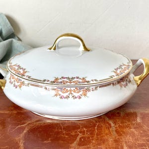 Antique Bernardaud and Co Limoges Covered Vegatable Dish Limoges France Porcelain circa 1920’s PC2996