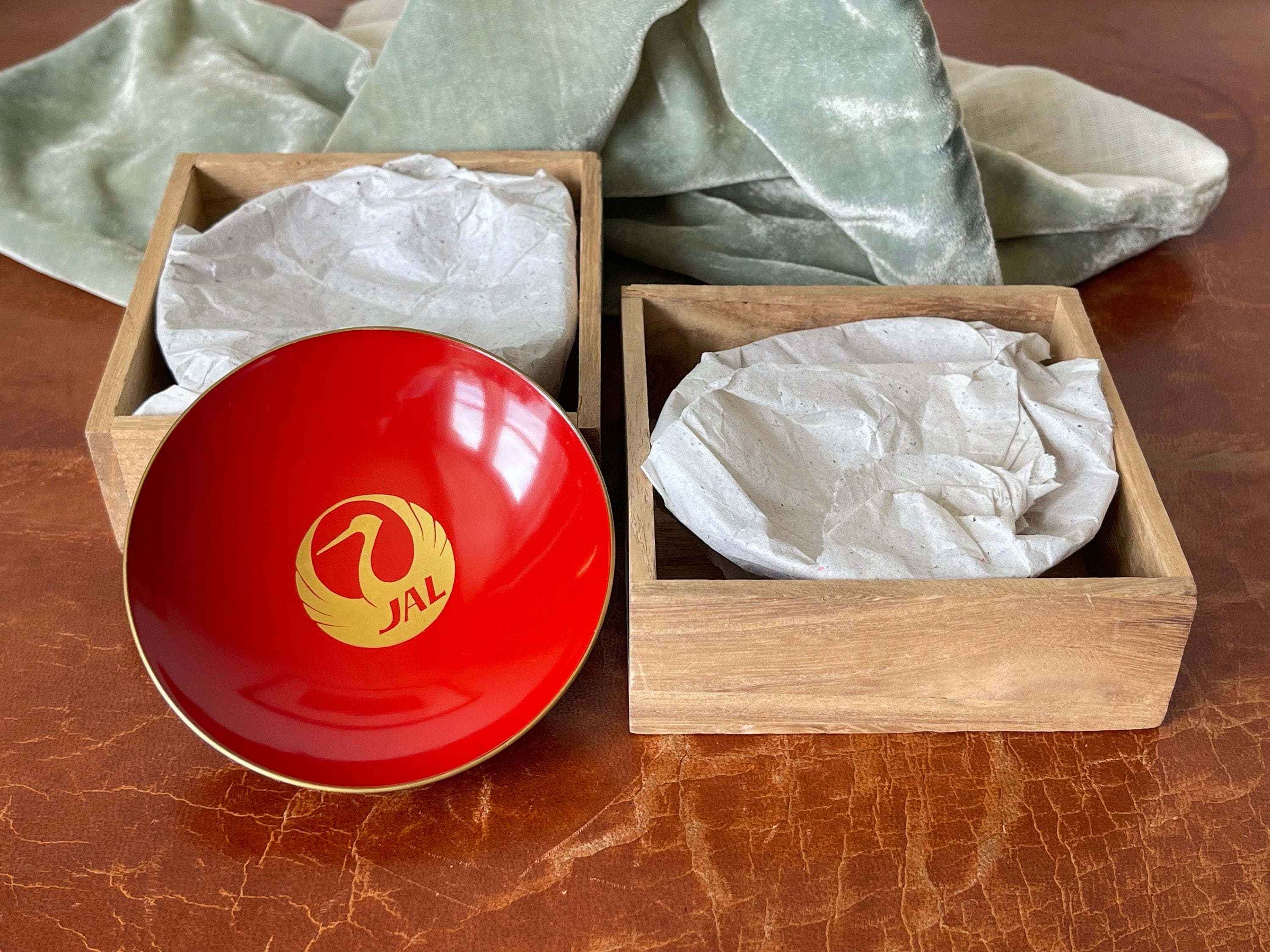 JAL Airlines Lacquer Sake Cup in Presentation Box Rare JAL First
