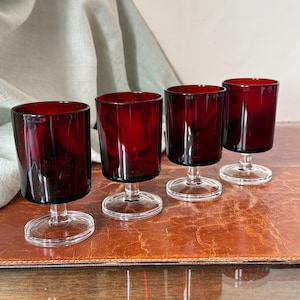 French Cranberry Glass Set of 4 Red and Clear Port Wine Glasses by Arcoroc France Circa 1970’s GC835
