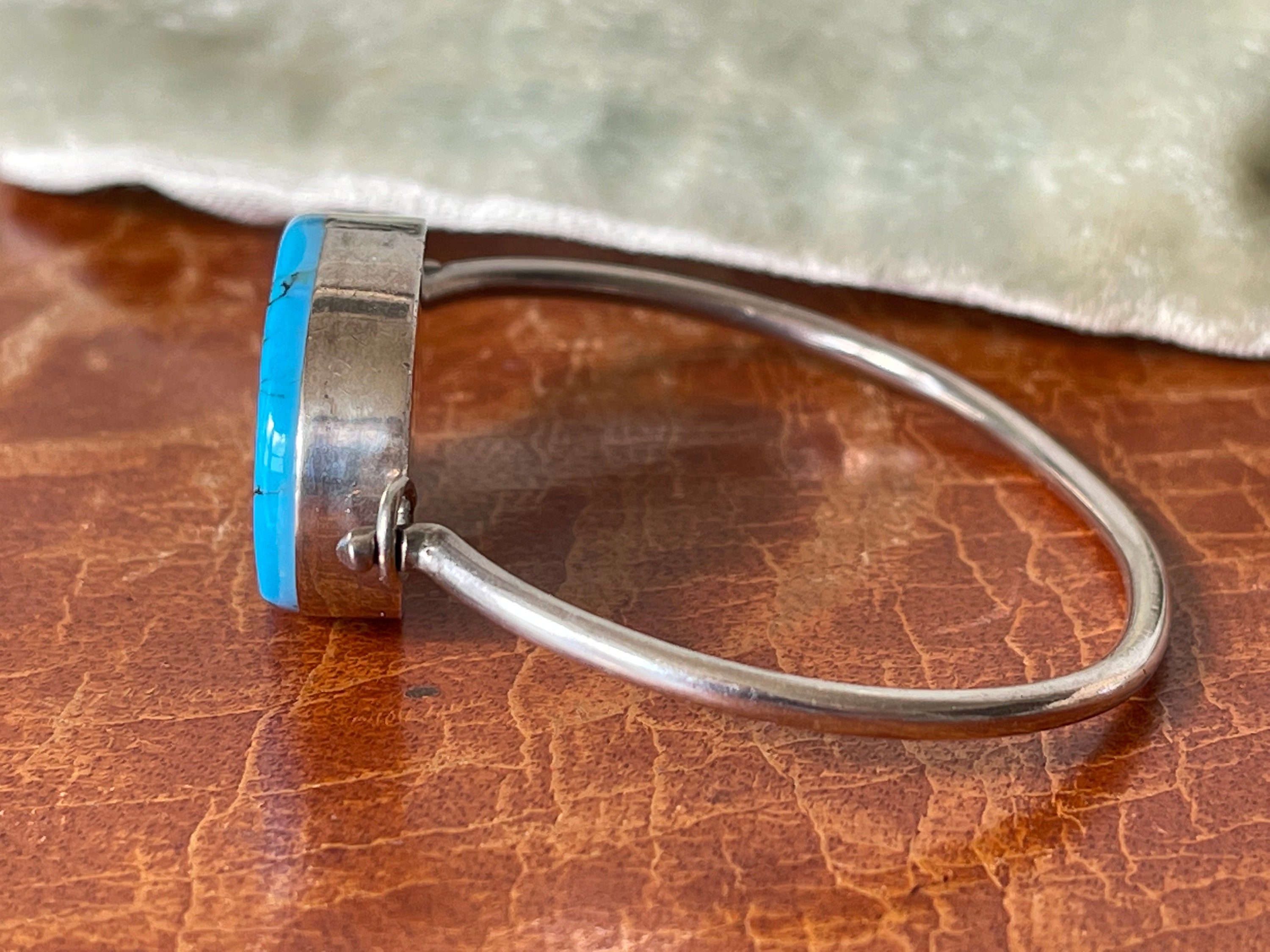 Zuni Indian Sterling Silver Bracelet With Indian Design