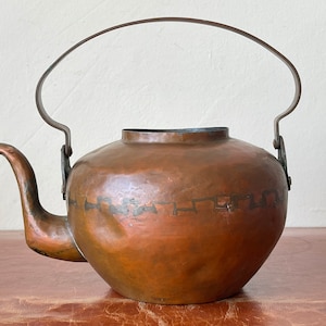 Antique Hammered Copper Teapot  Hand Forged Dovetail Cramp Seam Construction Gooseneck Spout Tin Lining Country Farm Kitchen SI1071