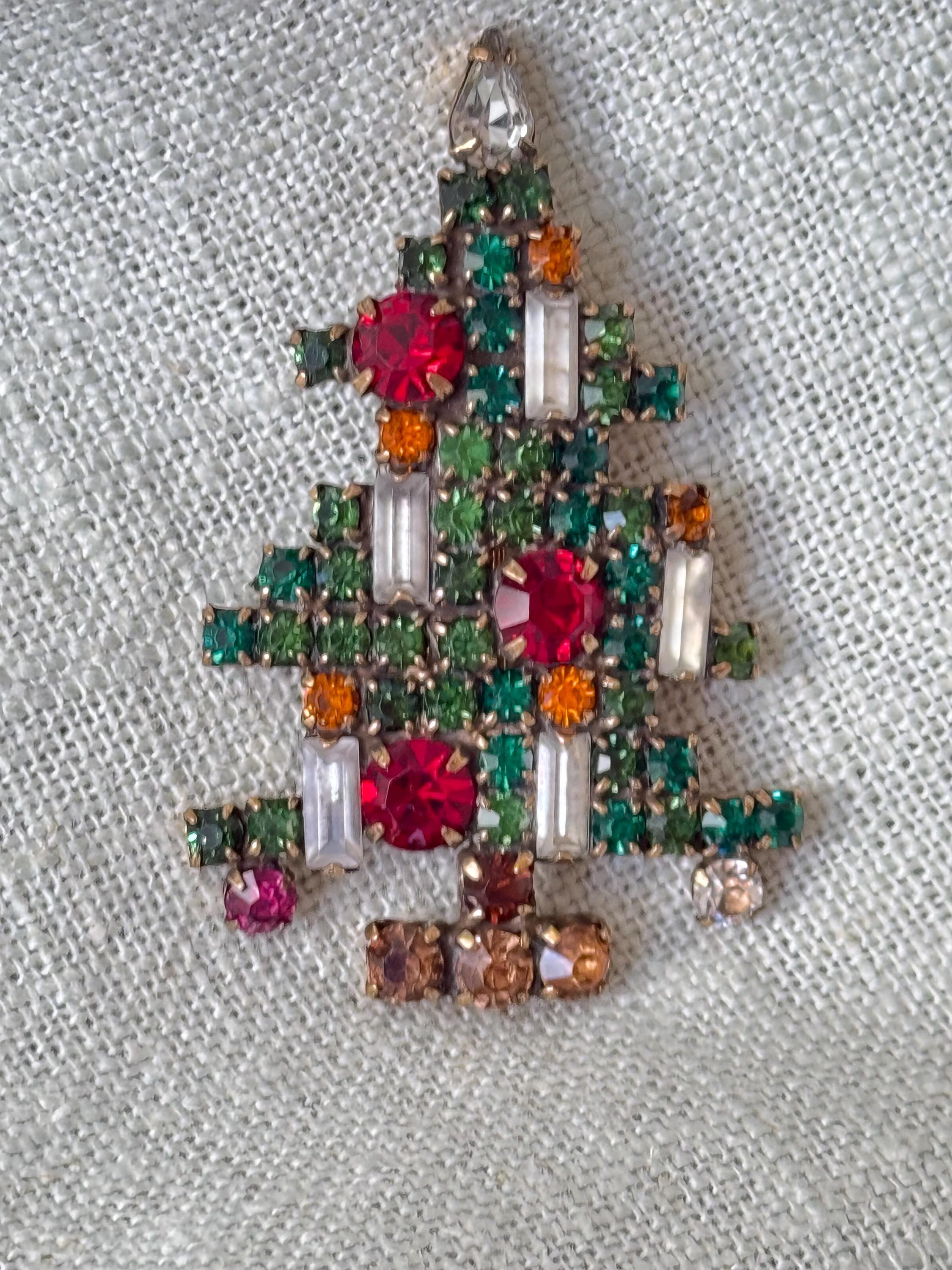 Vintage Weiss Christmas Tree Brooch Pin 5 Candle Multi Color