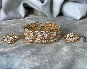 1950’s Trifari Gold and Rhinestone Diamante Crown Trifari Designer Jewelry Set MCM Bracelet and Earrings CJ1000