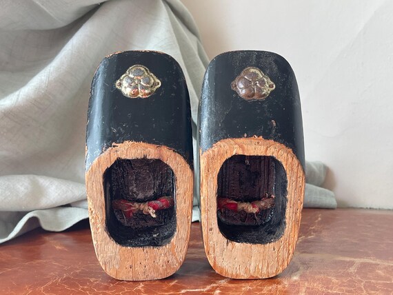 maikoooです！ Japanese Lacquer Maiko Geisha Shoes Red and Black Hand