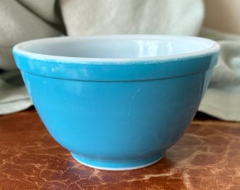 1940’s Pyrex Blue 401 Mixing Bowl 5-5/8 inch Primary Color Blue Nesting Bowl Early TM REG GC966