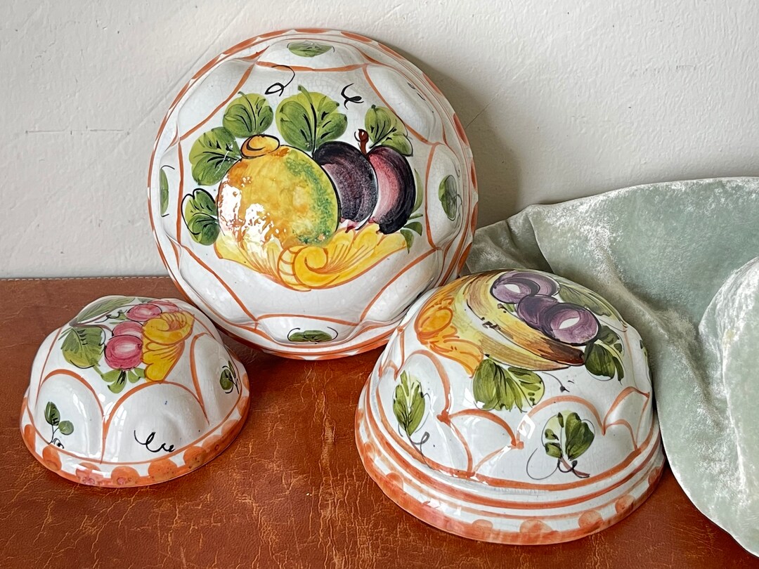 Lot De 3 Moules à Gélatine Bassano (Italie) - Céramique Peinte à La Main, Forme Fruits (vintage)