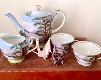 Japanese Hand Painted Porcelain Lusterware Tea Set 9 Piece