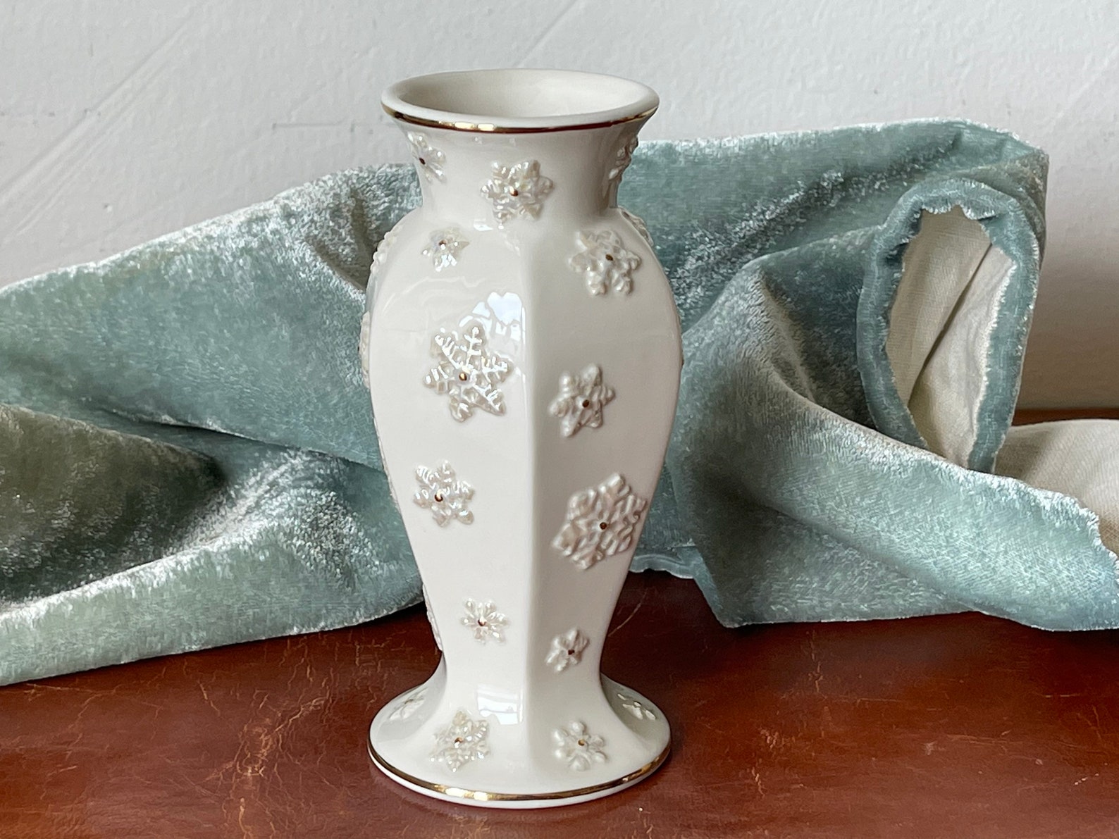 Vintage Lenox Winter Splendor Vase/ Lenox Snowflake Christmas Etsy