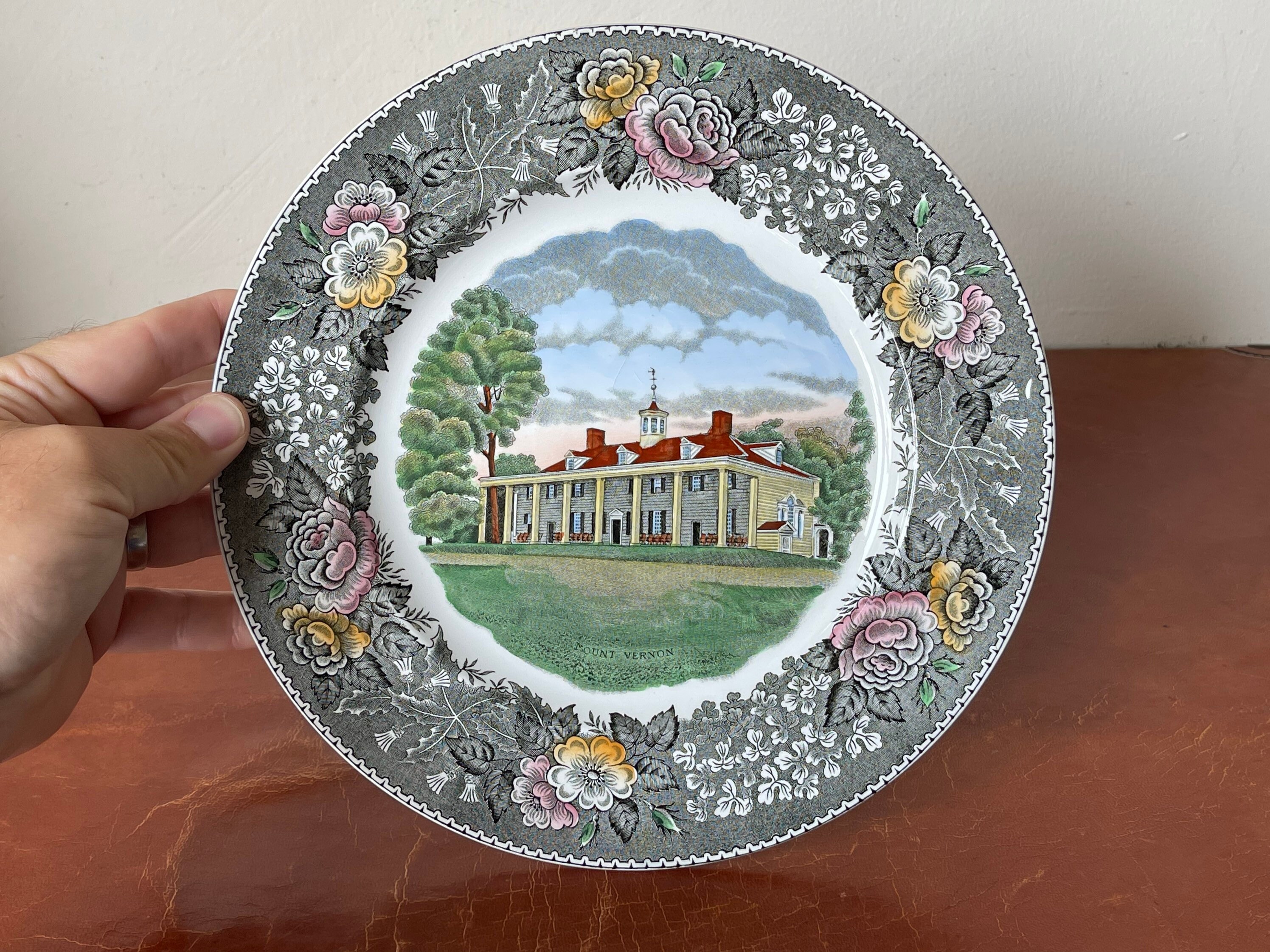 Old English Staffordshire Ware Mount Vernon Souvenir Plate Circa
